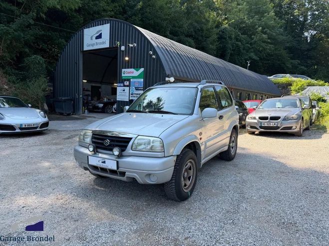 Suzuki Grand Vitara 2.0 i 128cv 4x4 Phase 2 Gris de 2001