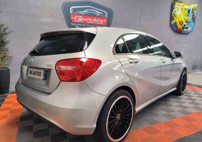 Mercedes Classe A A180 cdi DA 110cv business 129.000km gar Gris de 2015