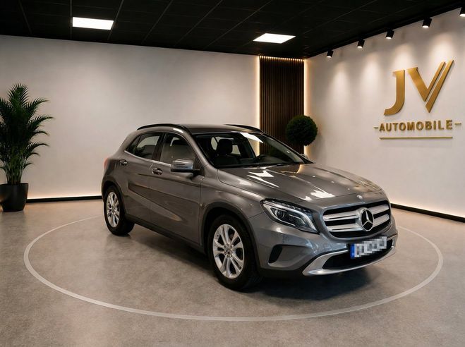 Mercedes Classe GLA 200 156ch 7G-DCT BUSINESS EXECUTIVE GRIS de 2018