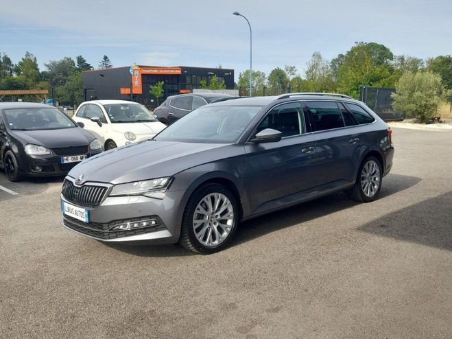 Skoda Superb COMBI 1.5 TSI 150 ACT DSG7 Style Gris de 2023