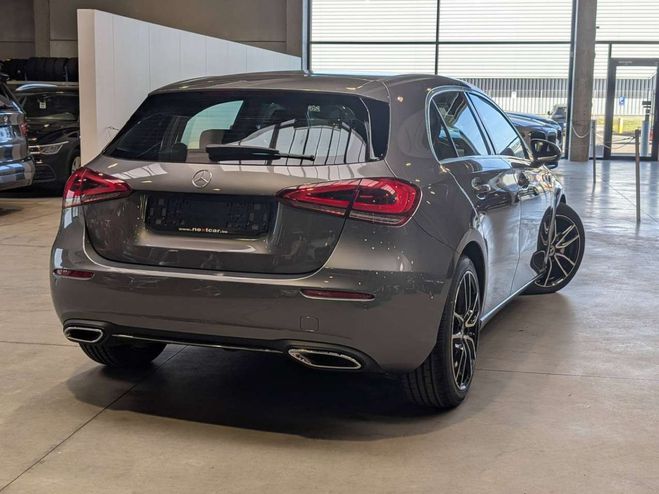 Mercedes Classe A 180 d Luxury Line 8GTRONIC LED-NAVI-CUIR Gris M�tallis� de 