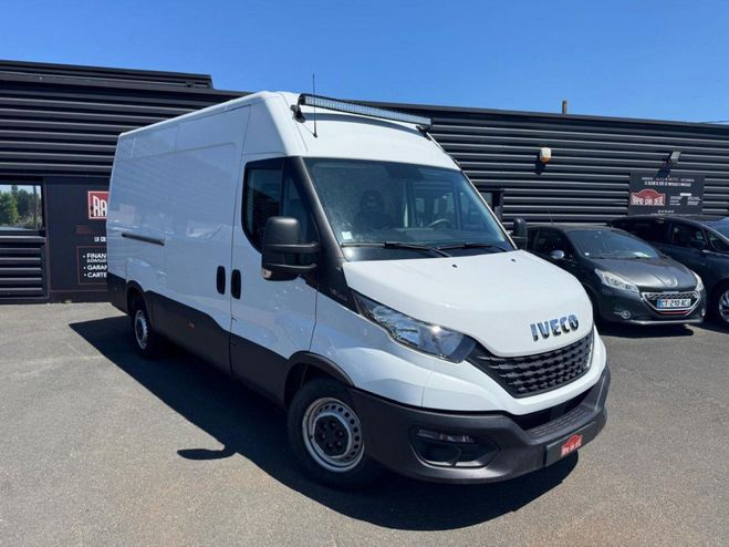 Iveco Daily 35 S 14 D/P (Quad-Leaf) Epmt.3,45 BLANC de 2021
