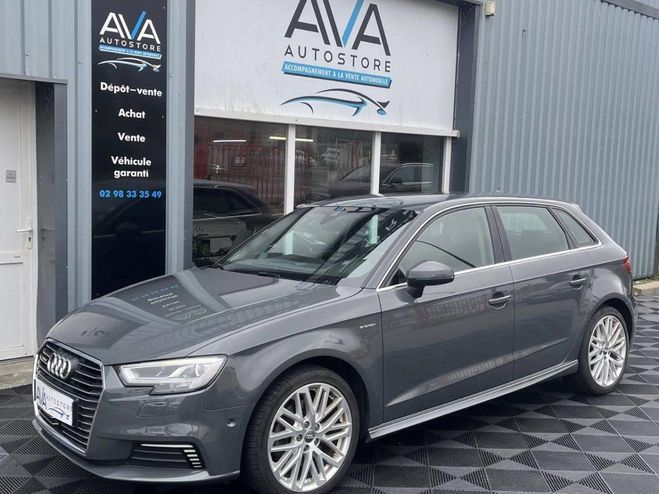 Audi A3 Sportback 40 e-tron 204ch Design luxe S  Gris de 2018