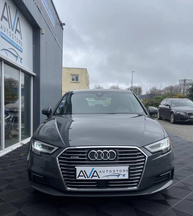 Audi A3 Sportback 40 e-tron 204ch Design luxe S  Gris de 2018