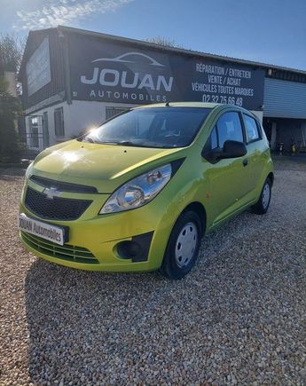  Voir d&eacute;tails -Chevrolet Spark 1.0 16v 5p &agrave;  Les Trois-Pierres (76)