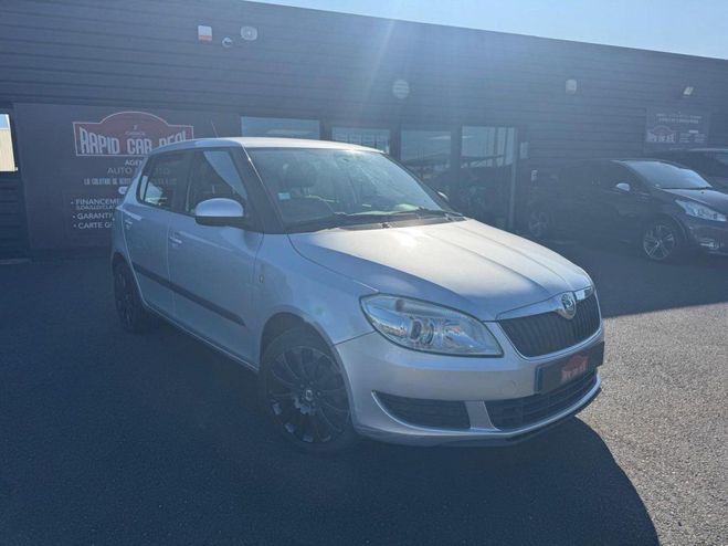 Skoda Fabia 1.6 TDI STYLE 5 PORTES GRIS CLAIR de 2013