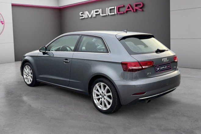 Audi A3 1.0 tfsi 115 sport GRIS F de 2017