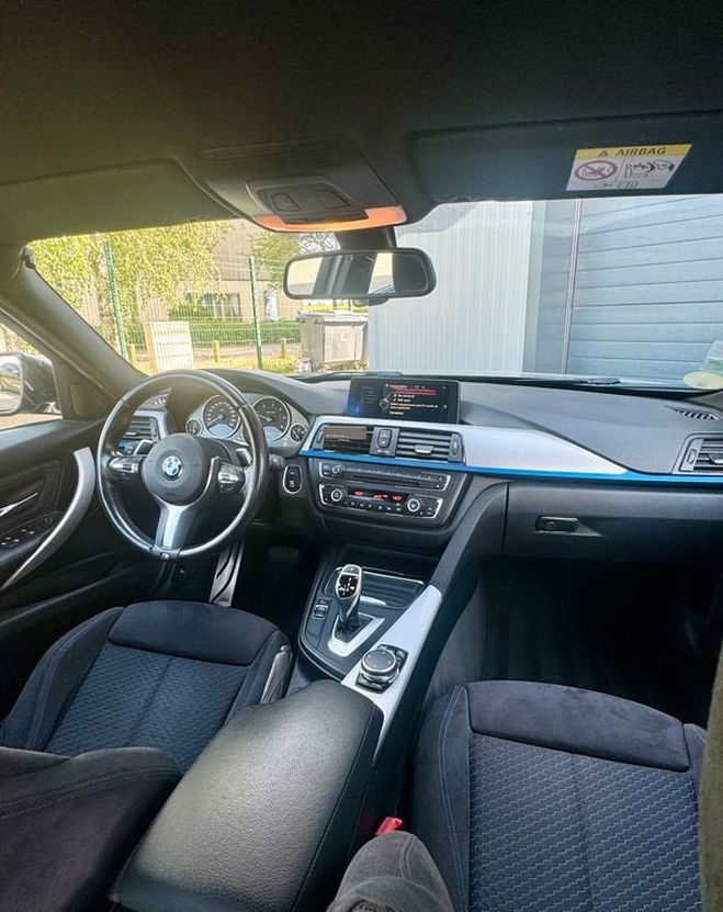 BMW Serie 3 320DA pack m Xdrive 184Ch Gris de 2015