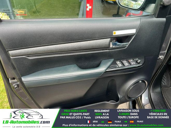 Toyota Hilux 2.8 D-4D 4x4 Double Gris de 2021