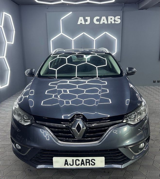 Renault Megane iv estate 1.5 dci 110ch distri neuve cli Gris de 2016