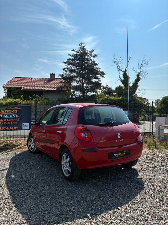 Renault Clio III 1,2 75CH EDITION DYNAMIQUE Rouge de 2007