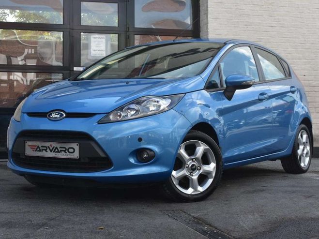 Ford Fiesta 1.4i Titanium PDC Verw Zetels Airco Gara Bleu M�tallis� de 