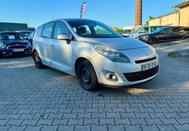 Renault Grand Scenic 3 Phase 2 1.6 DCI 131cv 7 place 292.000k Gris de 2011