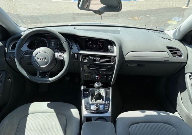 Audi A4 B8.5 2.0 TDI 145ch AMBIENTE DISTRIB NEUV Gris de 2012