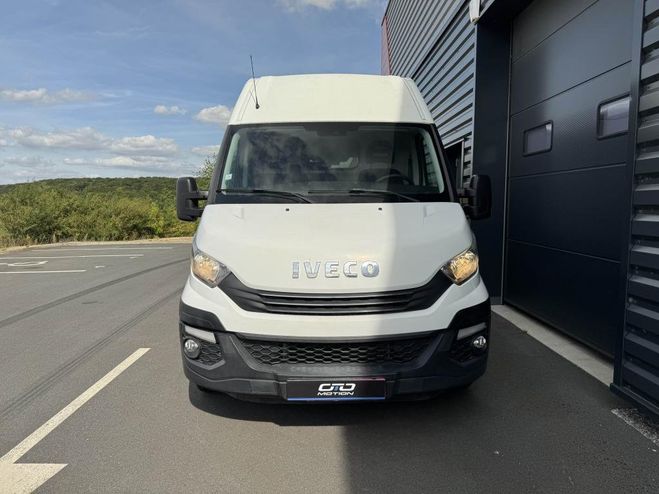 Iveco Daily FGN 35 S 14 V12 L2H2 QUAD-LEAF HI MATIC  BLANC de 2017