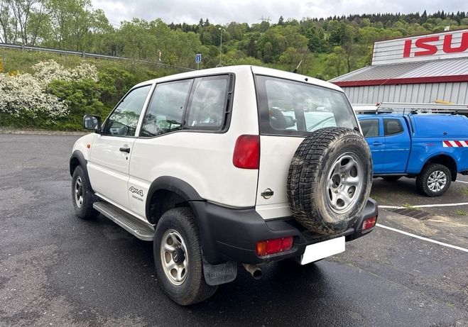 Nissan Terrano 2.7 TDI 125CH S 3P Blanc de 1996