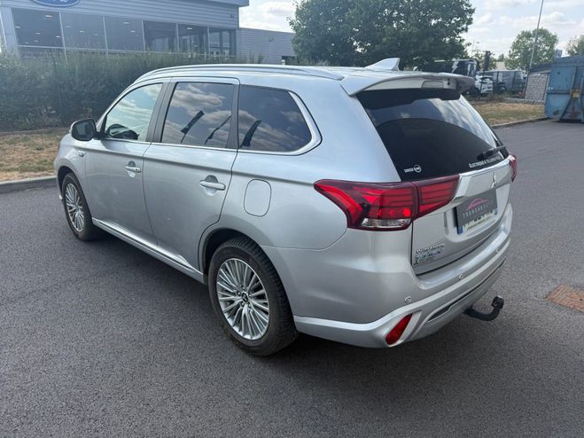 Mitsubishi Outlander PHEV 2.4l Twin Motor 4WD 224 Plug In Hyb Gris de 2020
