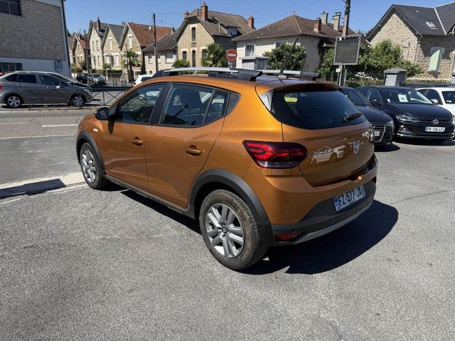 Dacia Sandero 1.0 TCe - 90 Stepway Confort CARPLAY   R ORANGE CLAIR de 2021