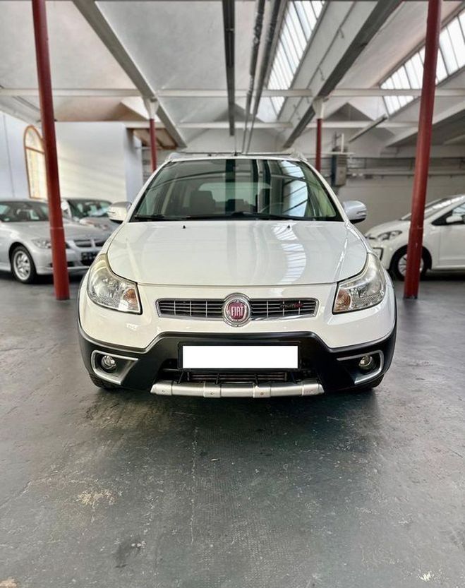 Fiat Sedici 2.0 multijet 135 dynamic Blanc de 2012
