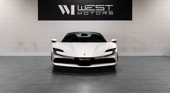Ferrari SF90 Spider V8 4.0 1000 ? 1�MAIN FRAN�AISE Ca Blanc de 2023