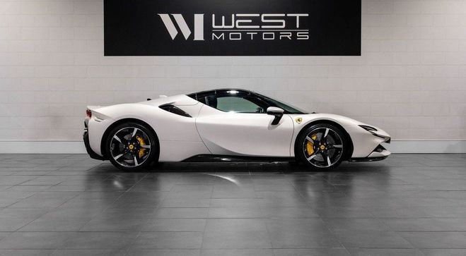 Ferrari SF90 Spider V8 4.0 1000 ? 1�MAIN FRAN�AISE Ca Blanc de 2023