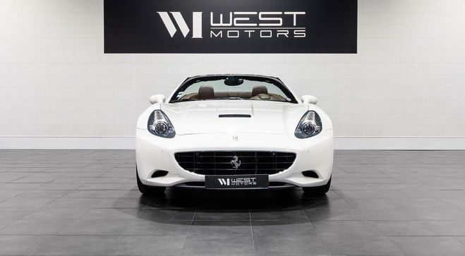 Ferrari California 30 4.3 V8 490 ? Fran�aise Magneride Si�g Blanc de 2012