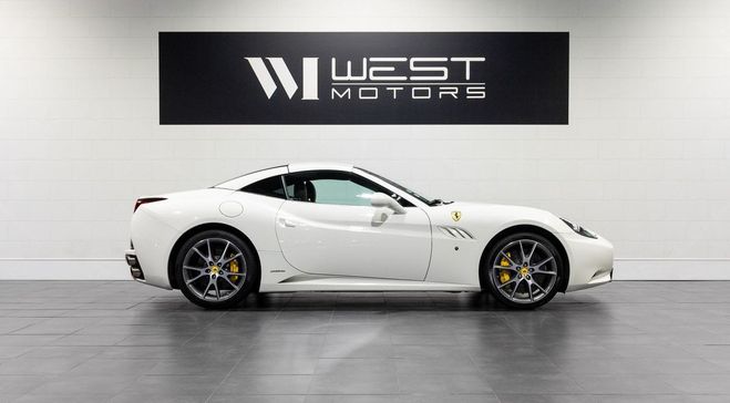 Ferrari California 30 4.3 V8 490 ? Fran�aise Magneride Si�g Blanc de 2012
