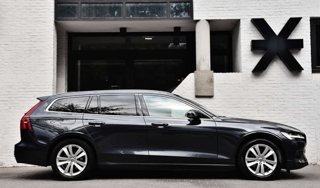 Volvo V60 2.0 D3 MOMENTUM PRO Gris M�tallis� de 
