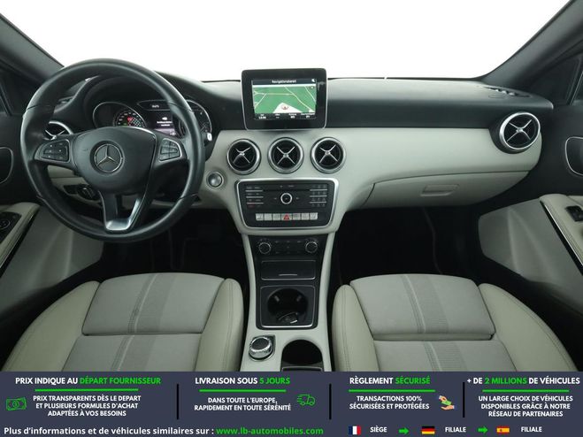 Mercedes Classe A 180 BVA Bleu M�tallique de 2017
