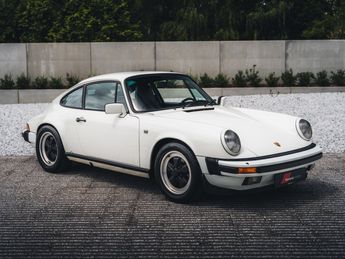  Voir d&eacute;tails -Porsche 911 Carrera 3.2 / Grand Prix White / Service &agrave; Harelbeke (85)