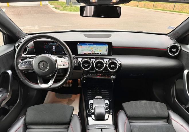 Mercedes Classe A 180d 116ch AMG Line 7G-DCT 5p Origine Fr Blanc de 2018