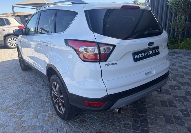 Ford Kuga 2.0 TDCi 150 S&S 4x2 BVM6 Titanium 5P Blanc de 2016