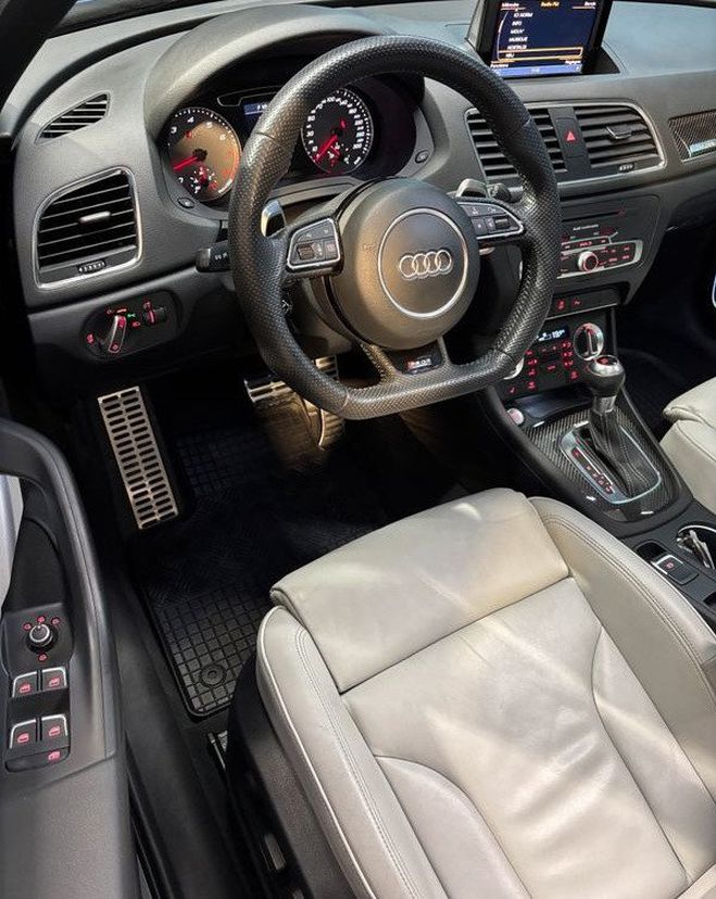 Audi RS Q3 (1) 2.5 TFSI 20V Quattro S-Tronic7 310 C Bleu de 2014