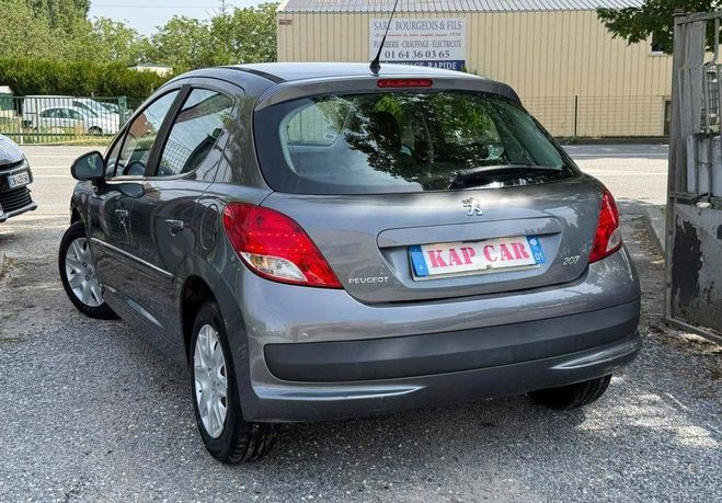 Peugeot 207 1.4 HDi FAP Active 5p Gris de 2011