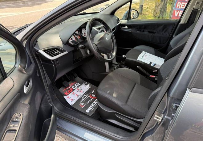 Peugeot 207 1.4 HDi FAP Active 5p Gris de 2011