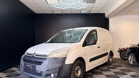 Citroen Berlingo FOURGON 20 L1 BlueHDi 100 SS BUSINESS ET 2017 d'occasion a Perrigny (39)