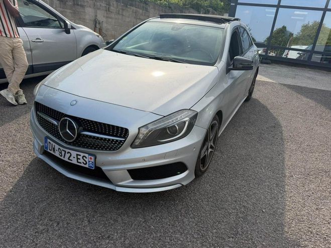 Mercedes Classe A 180 - BV 7G-DCT BERLINE - BM 176 Fascina GRIS CLAIR de 2015