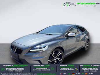  Voir d&eacute;tails -Volvo V40 T2 122 ch BVM &agrave; Beaupuy (31)