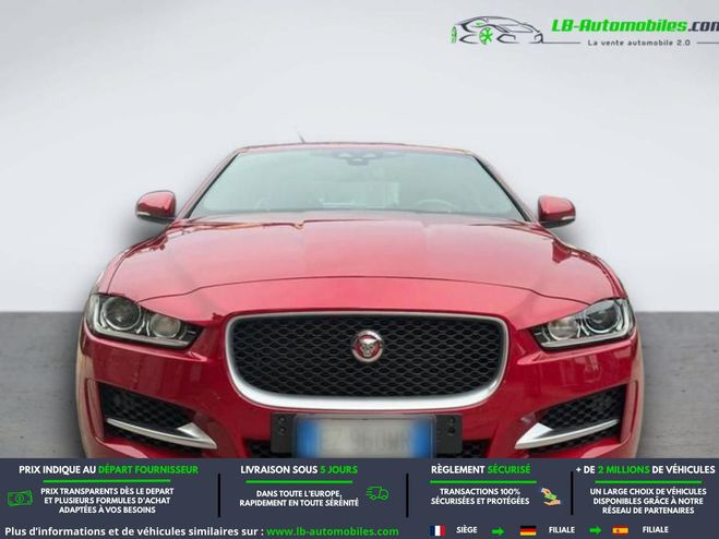 Jaguar XE 180 ch BVA Rouge M�tallique de 2015