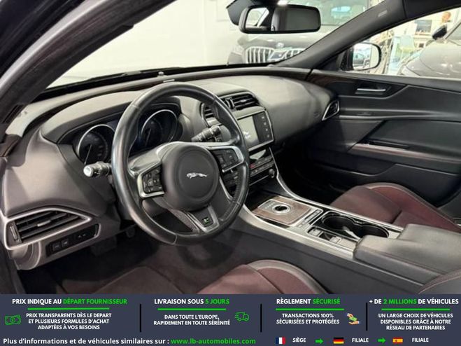 Jaguar XE 180 ch BVA Noir M�tallique de 2016