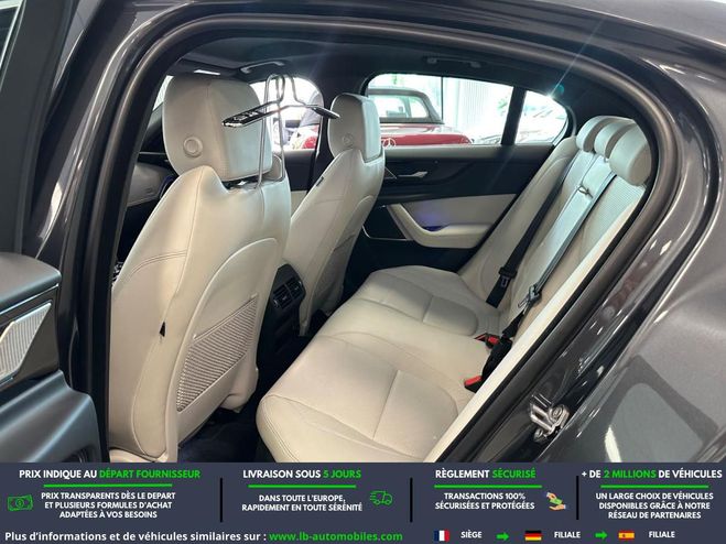 Jaguar XE P250 BVA Gris M�tallique de 2019