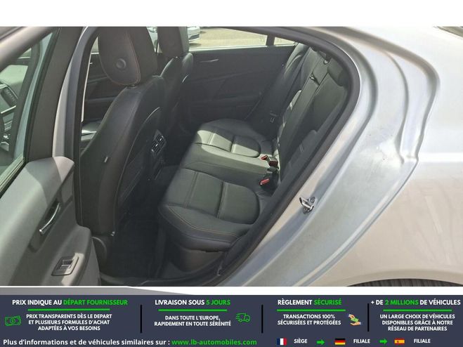 Jaguar XE 180 ch BVA  de 2016