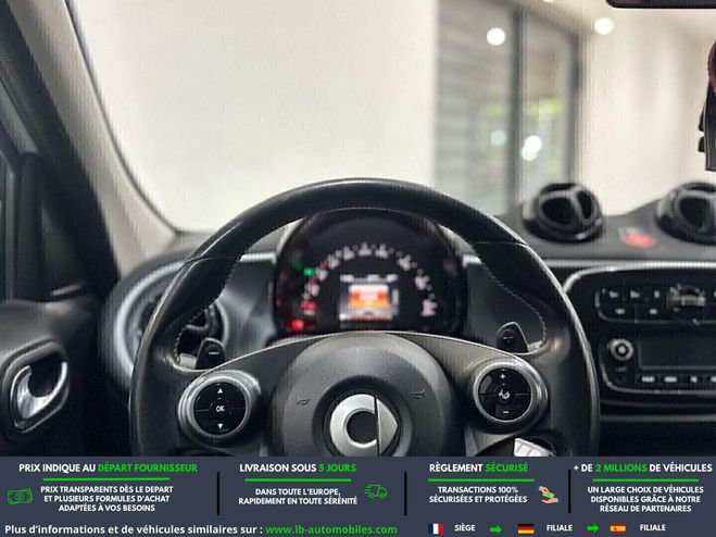 Smart Forfour 0.9 109 ch  BVA Blanc de 2018