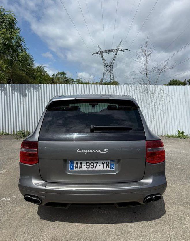 Porsche Cayenne S v8 phase 2 carnet sort de r�vision Autre de 2009