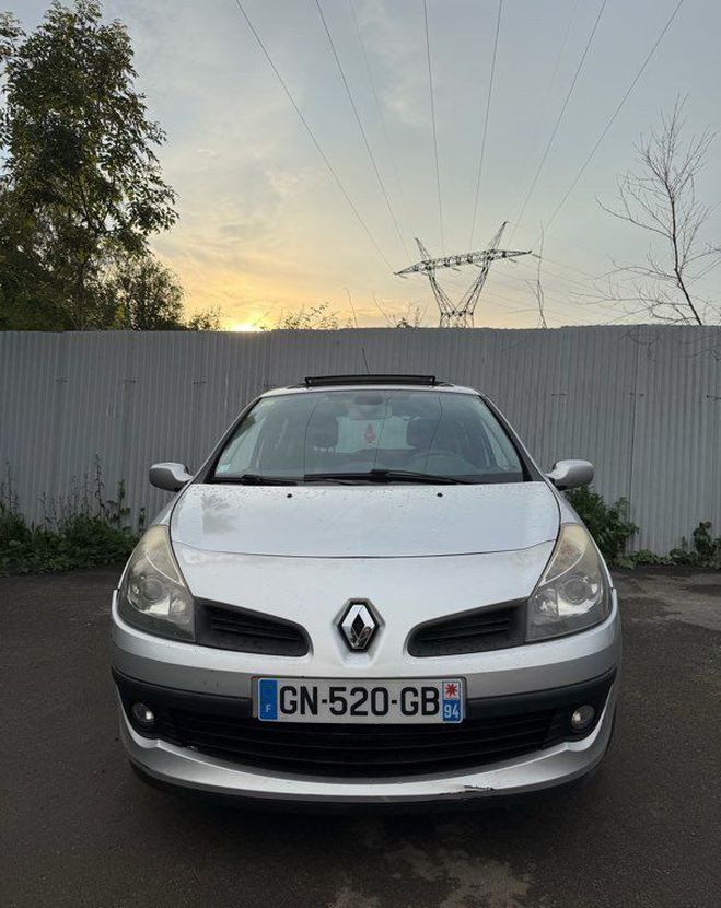 Renault Clio 1.2 authentique toit ouvrant Clim jantes Autre de 2006
