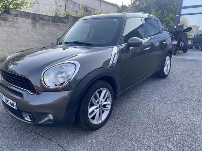 Mini Countryman 1.6i - 184 - BVA R60 BERLINE Cooper S PH BEIGE FONCE de 2011