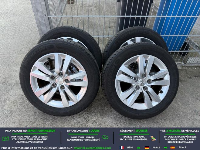 Peugeot 308 1.2 PureTech 110ch  BVM Blanc M�tallique de 2016