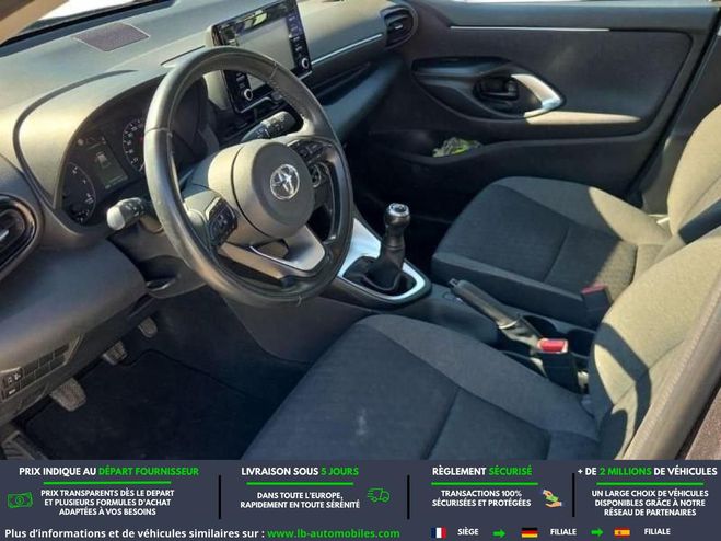 Toyota Yaris 70 VVT-i BVM Gris de 2023