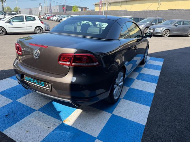 Volkswagen Eos 2.0 TDI 140ch BlueMotion Technology Spor NOIR de 2012