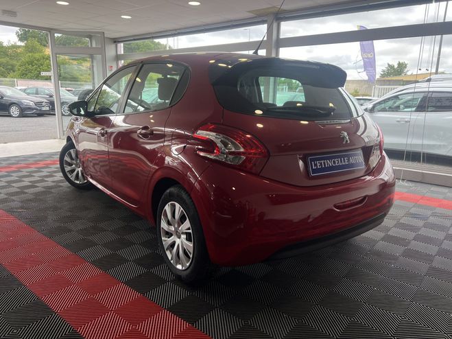 Peugeot 208 1.6 e-HDi 92ch BVM5 Active Rouge de 2014